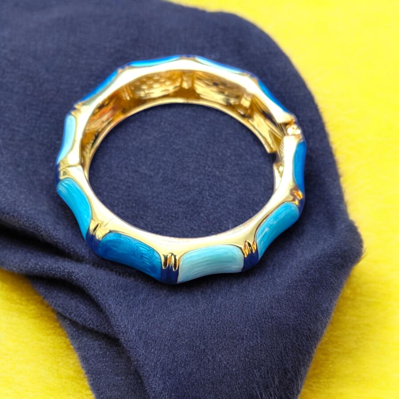 Hinged Bangle Bracelet – Blue